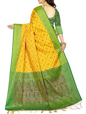 geometrical zari motifs kanjivaram saree with blouse - 16114503 - Standard Image - 2