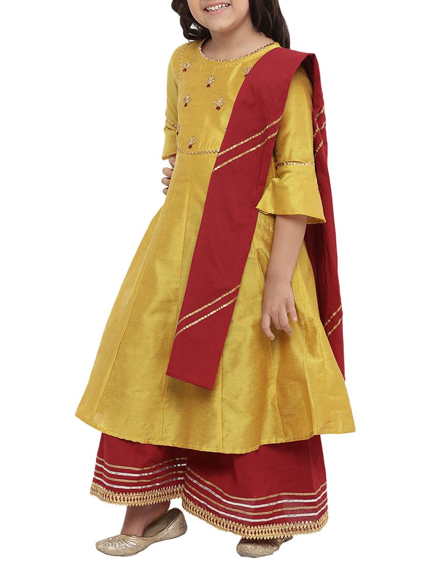 yellow cotton suit set - 16128718 - Zoom Image - 2