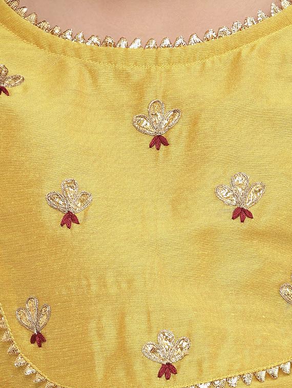 yellow cotton suit set - 16128718 - Zoom Image - 5