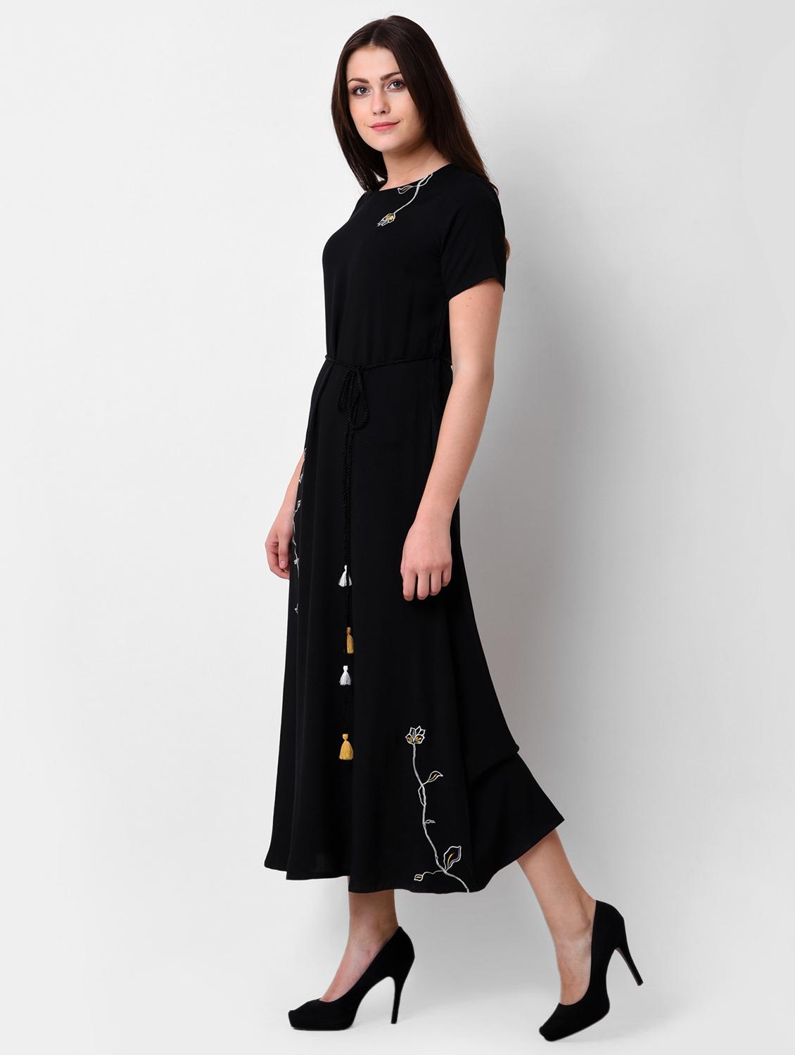 tassel tie up embroidered maxi dress - 16128767 - Zoom Image - 2