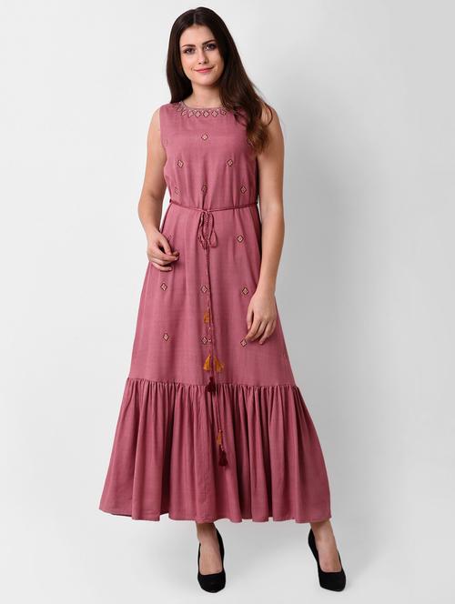 ruffled hem embroidered maxi dress - 16128768 - Standard Image - 1