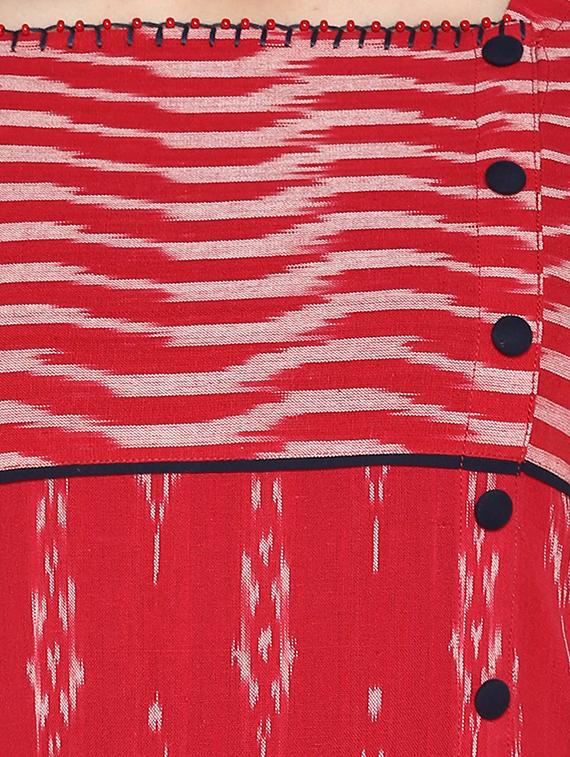 Ikat slit a-line kurta - 16129587 - Zoom Image - 5