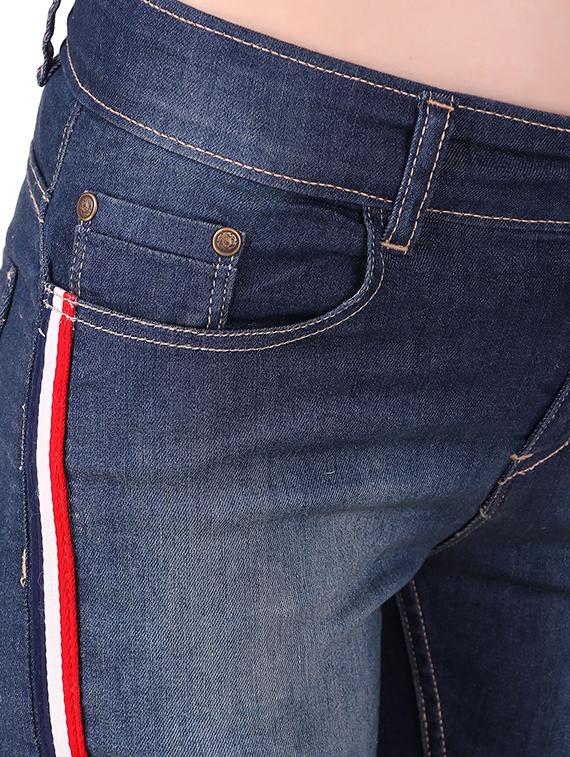 frayed hem side taped denim shorts - 16131905 - Zoom Image - 5