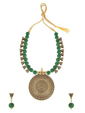 green brass long necklace - 16134495 - Standard Image - 2