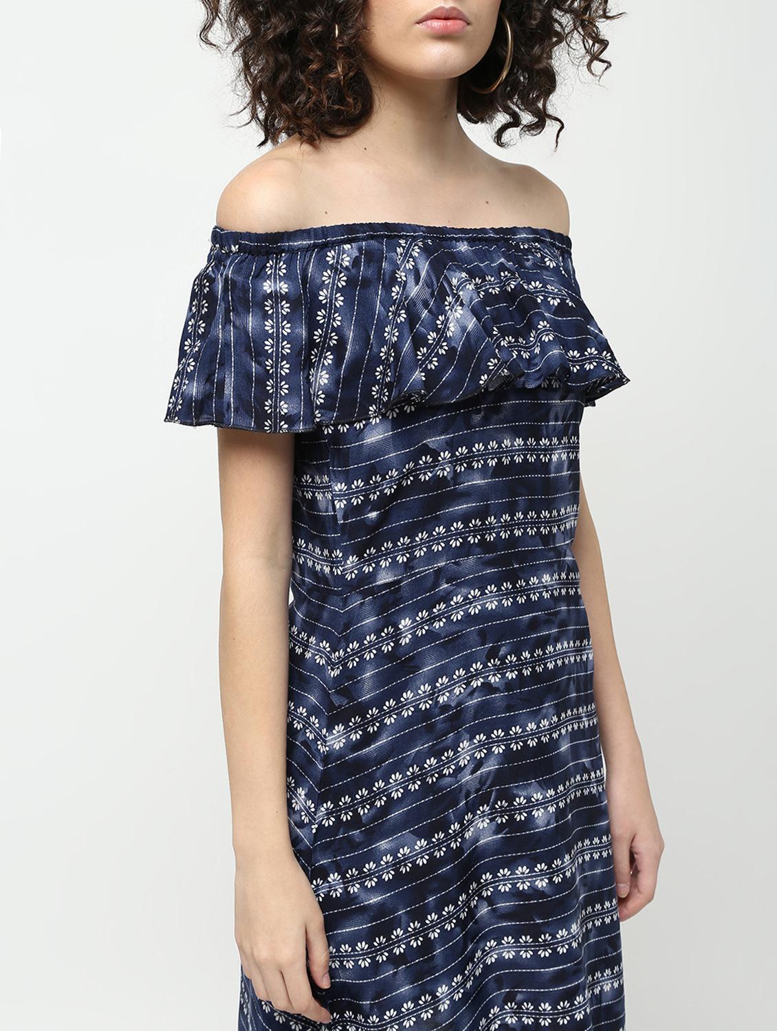 printed off shoulder dress - 16139940 - Zoom Image - 5