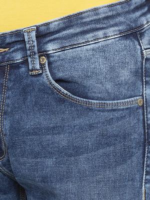 blue light washed jeans - 16140318 - Standard Image - 5
