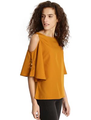 button detail cold shoulder top - 16140927 - Standard Image - 2