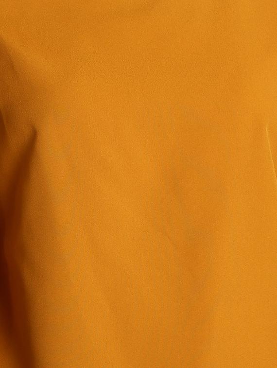 button detail cold shoulder top - 16140927 - Zoom Image - 5