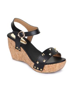 black back strap wedges - 16171080 - Standard Image - 2