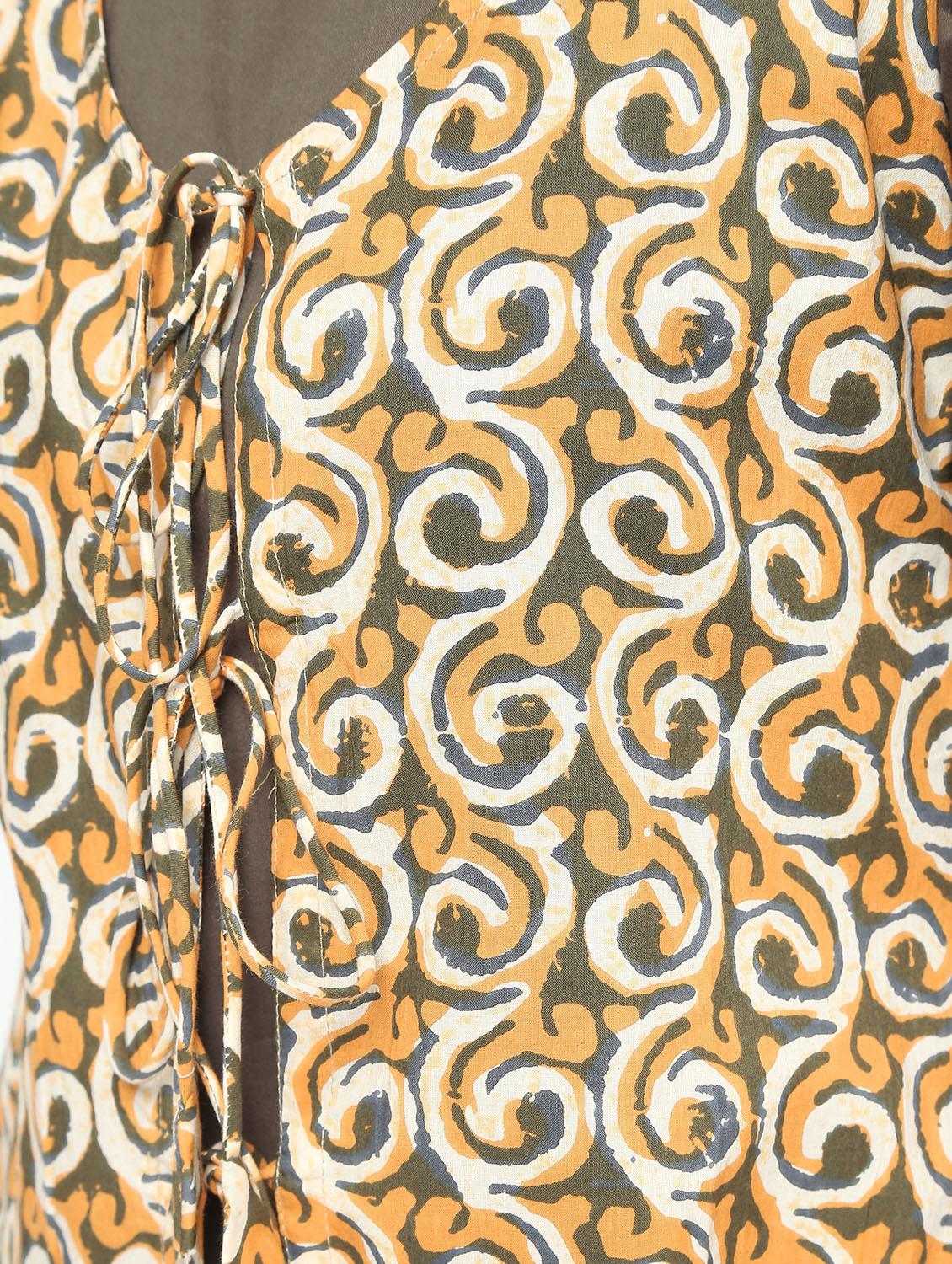 Solid flared kurta with printed jacket - 16190159 - Zoom Image - 5