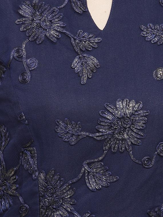 mandarin neck embroidered gown - 16201092 - Zoom Image - 5