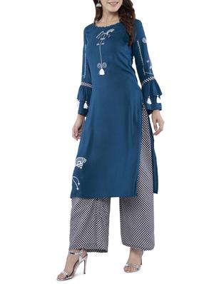 bell sleeved embroidered straight kurta - 16216663 - Standard Image - 2