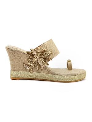 beige one toe wedges - 16219200 - Standard Image - 2