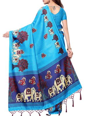 conversational printed saree with blouse - 16219233 - Standard Image - 2