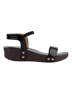 black back strap wedges - 16222969 - Standard Image - 2