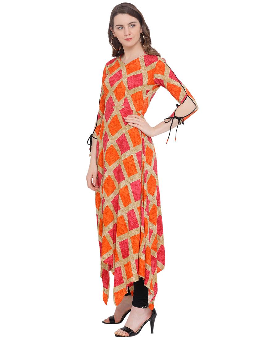 geometrical printed asymmetric kurta - 16239725 - Zoom Image - 2