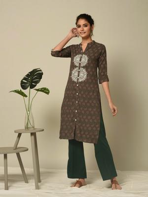 floral embroidered straight kurta - 16245945 - Standard Image - 2