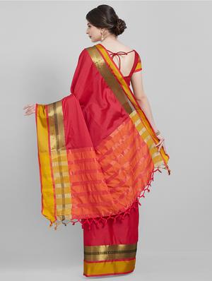 Contrast bordered saree with blouse - 16251915 - Standard Image - 2