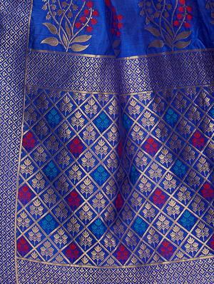 contrast zari border woven saree with blouse - 16256586 - Standard Image - 5