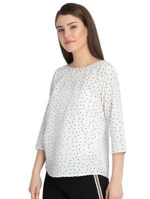 star prints round neck top - 16257124 - Standard Image - 2