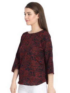 contrast spiral print top - 16257127 - Standard Image - 2