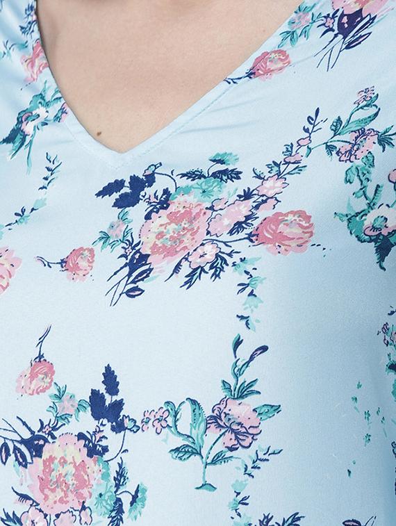 layered bell sleeved floral top - 16258318 - Zoom Image - 5