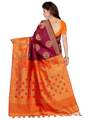 contrast zari border woven saree with blouse - 16258961 - Standard Image - 2