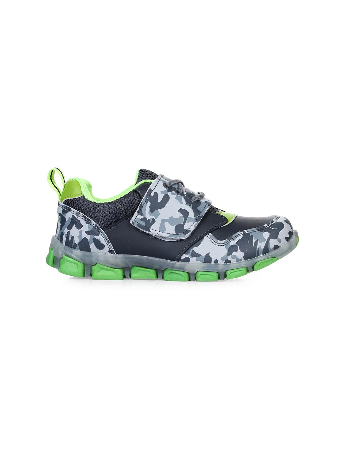 green leatherette sports shoes - 16267561 - Zoom Image - 2