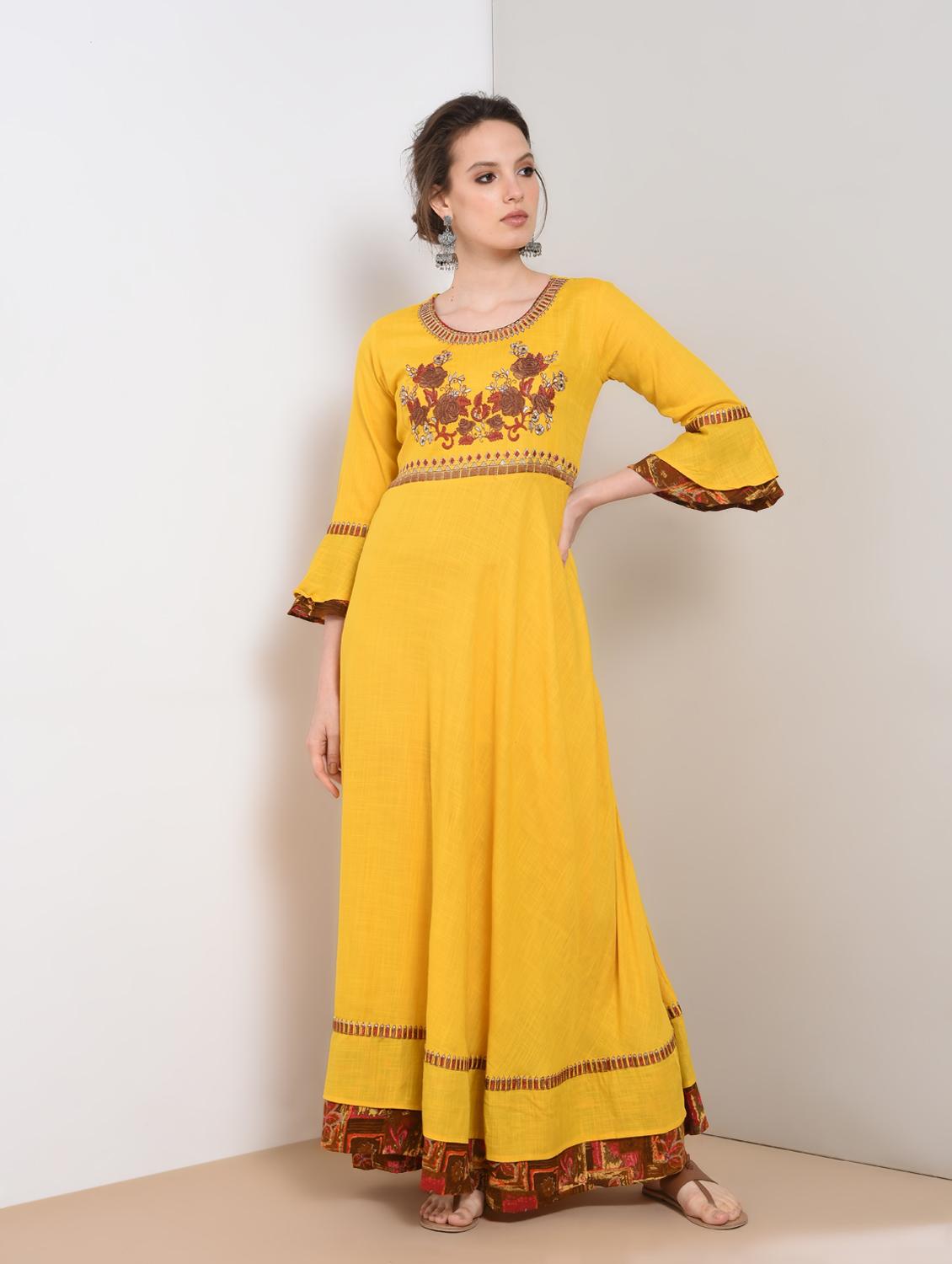 floral embroidered flared kurta - 16273513 - Zoom Image - 2