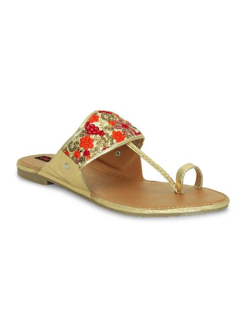 red one toe kolhapuris - 16281874 - Standard Image - 1