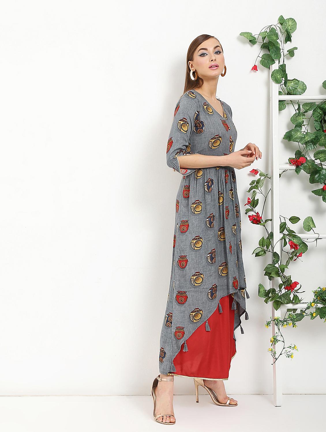 conversational printed layered kurta - 16287702 - Zoom Image - 2