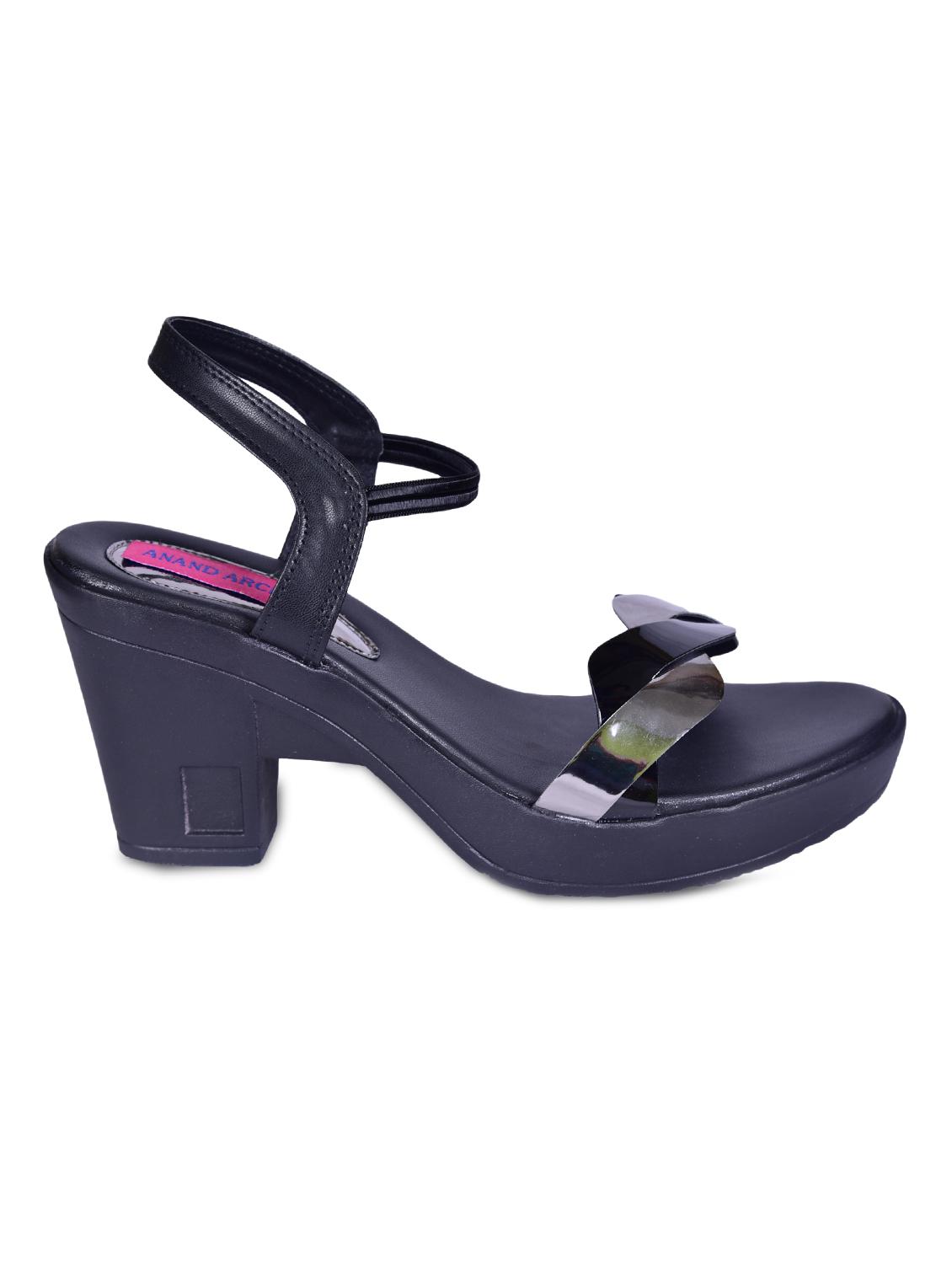 black back strap sandals - 16309735 - Zoom Image - 2