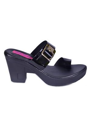 black one toe sandals - 16309753 - Standard Image - 2