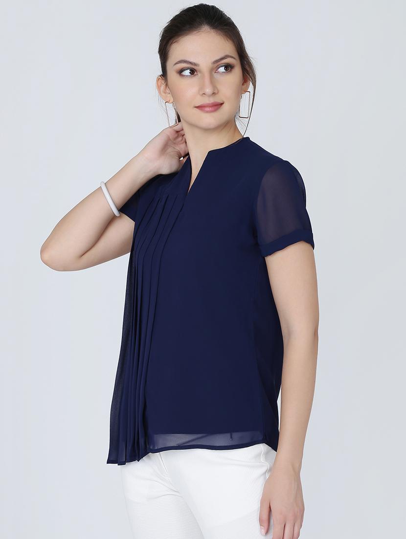 notch neck pleat detail top - 16314757 - Zoom Image - 2