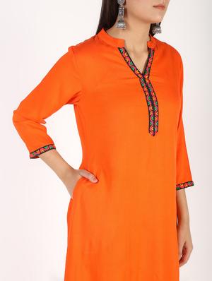 solid straight kurta - 16317143 - Standard Image - 5