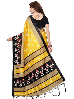 multicolor set of 2 printed saree combo with blouse - 16337011 - Standard Image - 5