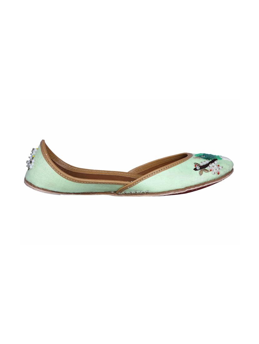 green slip on jutis - 16341929 - Zoom Image - 2