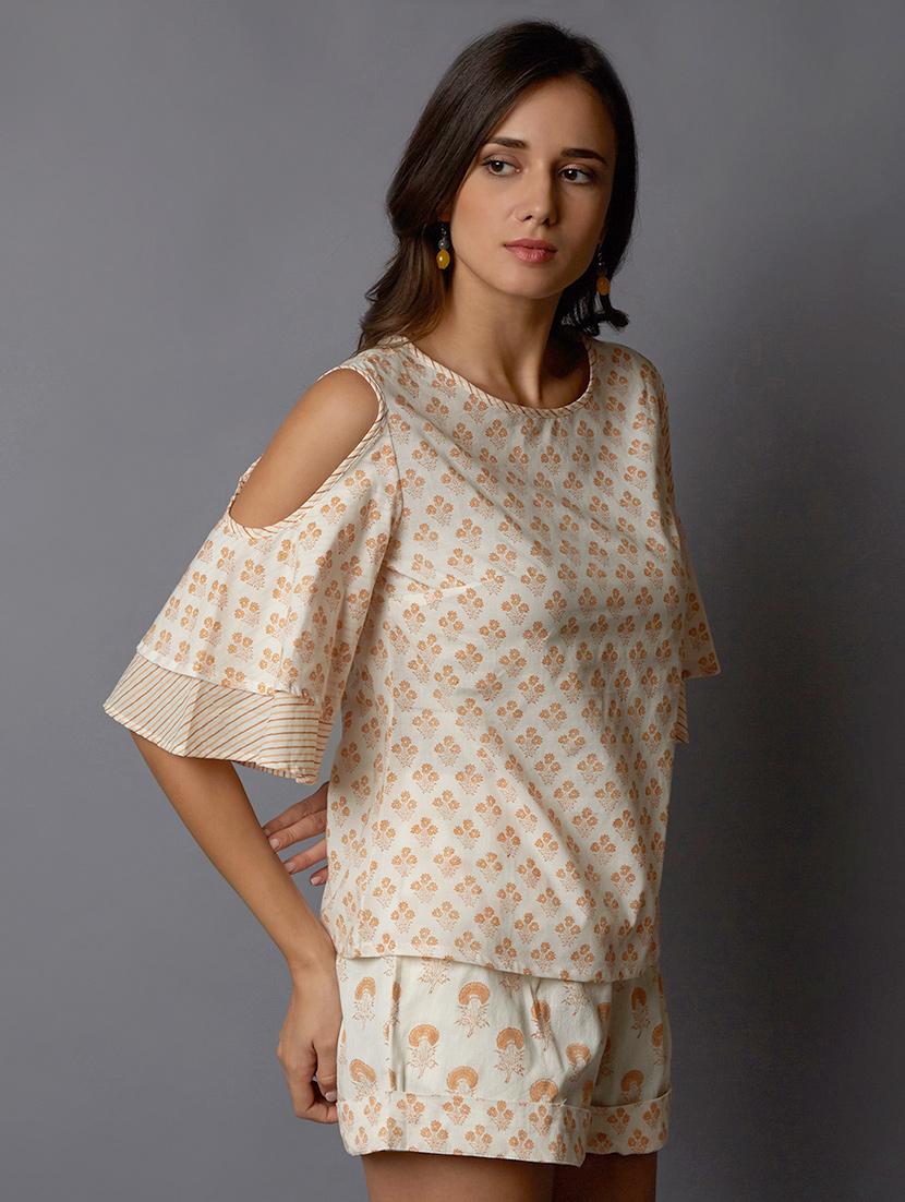 cold shoulder floral top with shorts set - 16345420 - Zoom Image - 2
