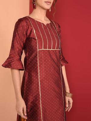 zari motifs straight kurta - 16350339 - Standard Image - 5