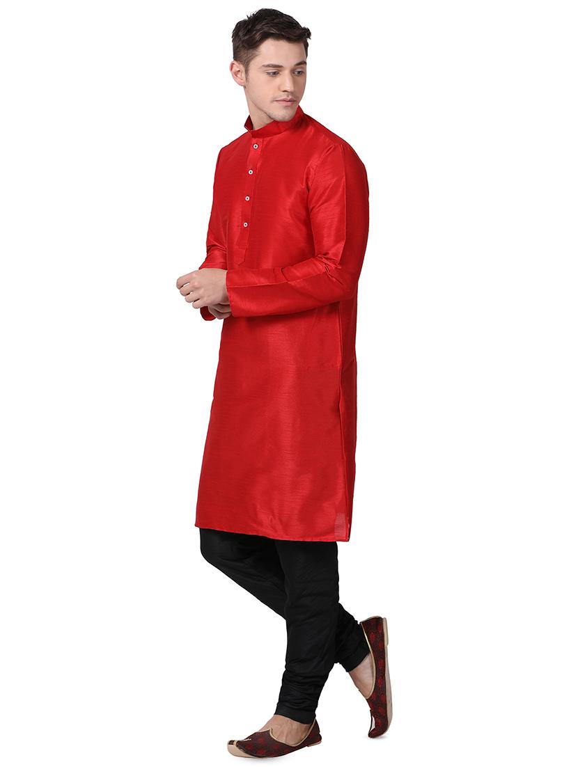 red solid silk blend long kurta - 16354767 - Zoom Image - 2