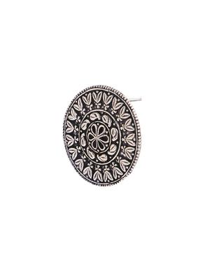 silver metal studs earring - 16363781 - Standard Image - 2