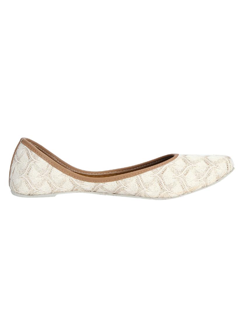 beige slip on jutis - 16368110 - Zoom Image - 2