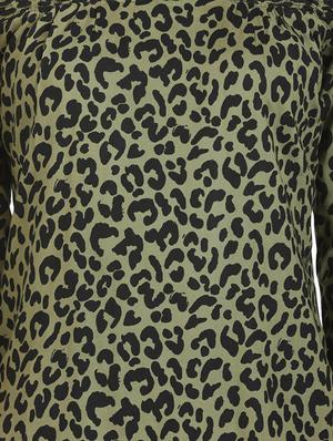 curved hem animal printed top - 16417504 - Standard Image - 5
