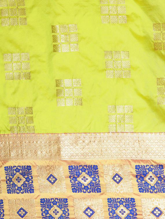 self-design banarasi saree with blouse - 16430682 - Zoom Image - 5