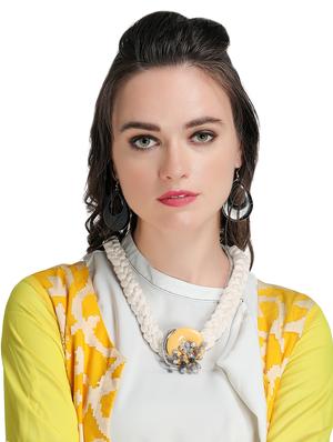white cotton blend short necklace - 16434542 - Standard Image - 2