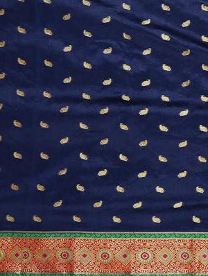 paisley zari motif woven saree with blouse - 16439113 - Standard Image - 5