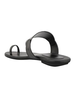 black one toe sandals - 16441553 - Standard Image - 2