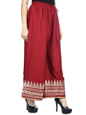 gota work palazzo - 16467688 - Standard Image - 2