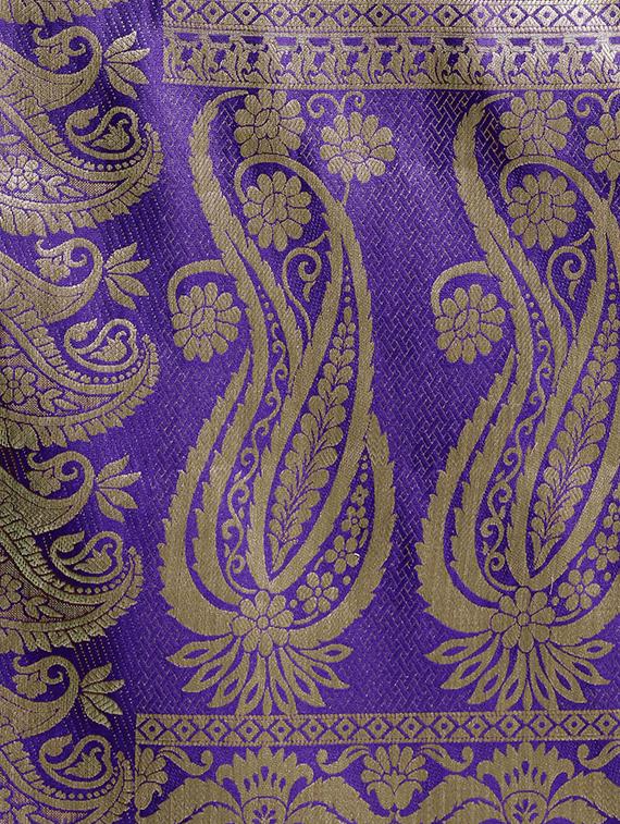 paisley brocade saree with blouse - 16484518 - Zoom Image - 5