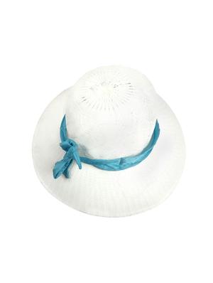 white cotton hat - 16499848 - Standard Image - 2